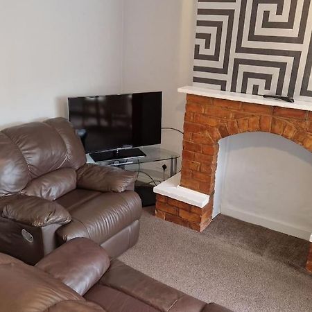 4 Bedroom Perfect Home For The Family Getaway Birmingham Eksteriør billede