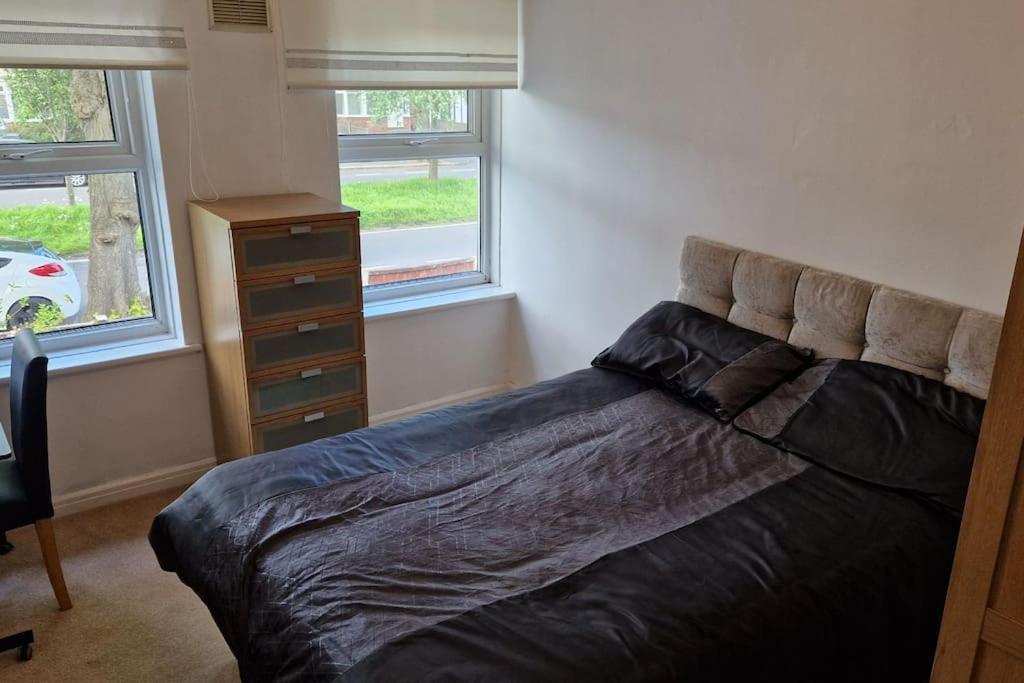 4 Bedroom Perfect Home For The Family Getaway Birmingham Eksteriør billede